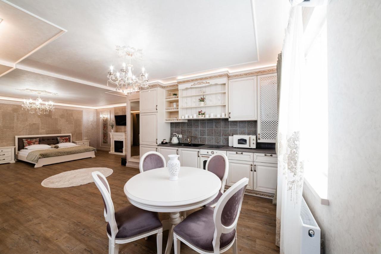 Vip Apartment On Duhnovicha Street .Free Parking. Uschhorod Exterior foto